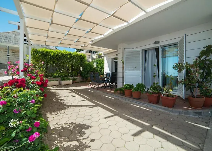 Apartment Faros